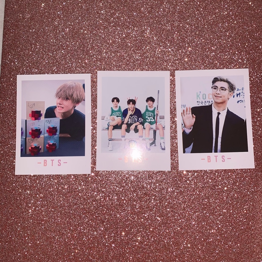 3 BTS PHOTOCARDS